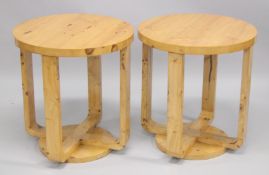 A PAIR OF ART DECO STYLE CIRCULAR OCCASIONAL TABLE. 1ft 11.5ins diameter x 2ft 1ins high.