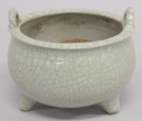 A GOOD SMALL CHINESE CRACKLE GLAZE CENSER.