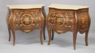 A PAIR OF FRENCH STYLE MAHOGANY AND MARQUETRY MARBLE TOP, THREE DRAWER COMMODES. 2ft 10ins wide x