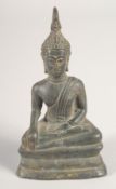 A 17TH-18TH CENTURY THAI BRONZE BUDDHA, 12cm high.