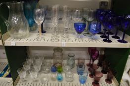 A quantity of glassware.