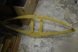 Leaf spring suspension.