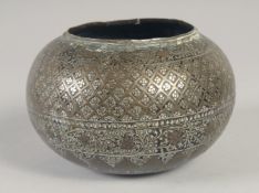 A 19TH CENTURY INDIAN SILVER INLAID BRASS BOWL, 14cm diameter.