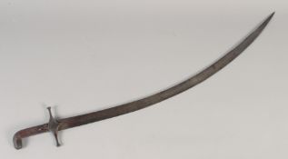 A 17TH-18TH CENTURY PERSIAN SWORD, 87cm long.