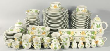 A LARGE VILLEROY & BOCH GERANIUM DINNER SERVICE
