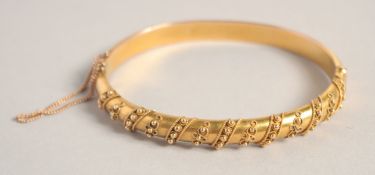 A 15CT GOLD BANGLE.12gms.