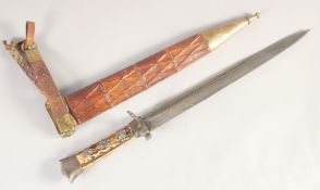 A GERMAN HUNTING DIRK, mid-19th century, stiff fullered spear pointed blade with gold inlaid running