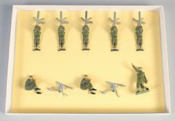 W. BRITAIN, First World War, Eight Die Cast Figures with Machine Guns, (8).
