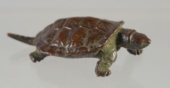 A JAPANESE BRONZE TURTLE. 2.25ins.