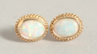 A GOOD PAIR OF 9CT GOLD OPAL STUD EARRINGS.