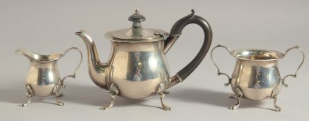 A SMALL THREE PIECE SILVER TEA SET. Birmingham 1905. Weight 12ozs.