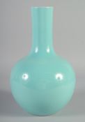 A CHINESE TURQUOISE GLAZE PORCELAIN VASE, with six-character mark to base, 30.5cm high.
