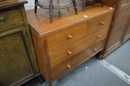 A 1930's oak chest of drawers.