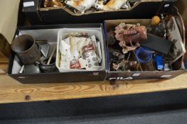 Miscellaneous collectables.