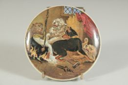 A PORCELAIN POT LID, A PRETTY KETTLE OF FISH 3.75ins diameter