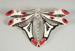 A LARGE SILVER AND ENAMEL DRAGONFLY BROOCH.
