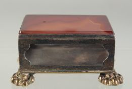 AN AGATE AND BRASS MATCH BOX CONTAINER.