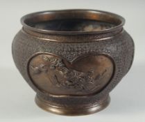 A BRONZE CACHE POT / KORO, decorated with panels of relief birds, character mark to base, 18cm