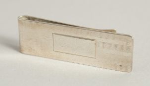 A TIFFANY & CO.925 SILVER CLIP.