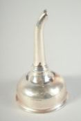 AN IRISH GEORGE III SILVER PERFUME FUNNEL. 3.75ins long. Dublin 1770. Maker: I. W.