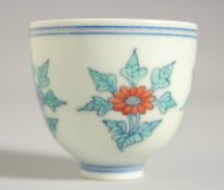 A CHINESE MING STYLE DOUCAI CUP. 5.5cm diameter.