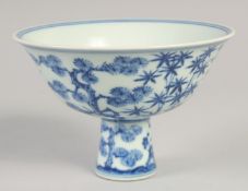 A CHINESE BLUE AND WHITE PORCELAIN STEM BOWL, with six-character mark, 16cm diameter.