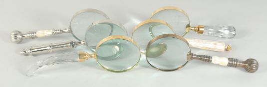 SIX VARIOUS MAGNIFYING GLASSES.
