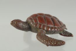 A JAPANESE BRONZE TURTLE. 5cm.