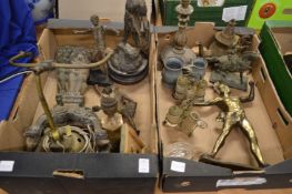 Various decorative metalware.