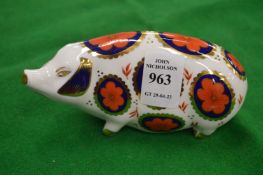 A small Royal Crown Derby Imari decorated pig.