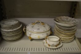 A Derby part dinner service (faults).