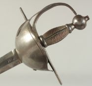 A SPANISH BILBO HILTED CAVALRY BROADSWORD, broad double edged 31in blade stamped 'C IV' dated 1801