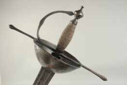 A SPANISH CUP HILTED MILITARY BROADSWORD RAPIER, double edged 35in blade with broad fuller