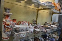A large quantity of Chinese and Japanese porcelain and other items (faults).
