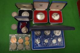 Various coins together with a Natural Trust silver medal.
