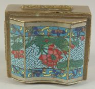 A CHINESE CLOISONNE LIDDED BOX.
