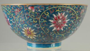 A CHINESE POLYCHROME PORCELAIN BOWL.