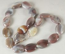 A SCOTTISH AGATE NECKLACE.