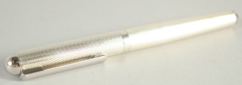 A STERLING SILVER FOUNTAIN PEN.