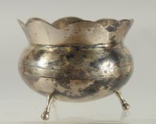 A FINE IRAQI NIELLO INLAID SUGAR BOWL, signed, made by Amarah and Sa'ad, 10cm diameter.
