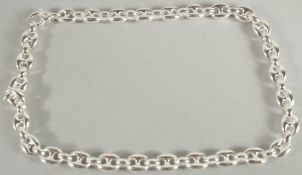 A STERLING SILVER HALLMARKED SHIP'S LINK NECKLACE. 45cm long.