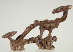 A SMALL JAPANESE BRONZE SCEPTRE.