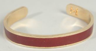 AN ESCADA BRACELET.