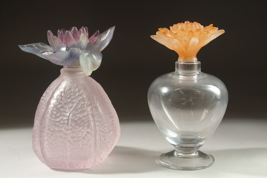 TWO DAUM GLASS SCENT BOTTLES with coloured flower stopper, (one a/f). - Image 2 of 5