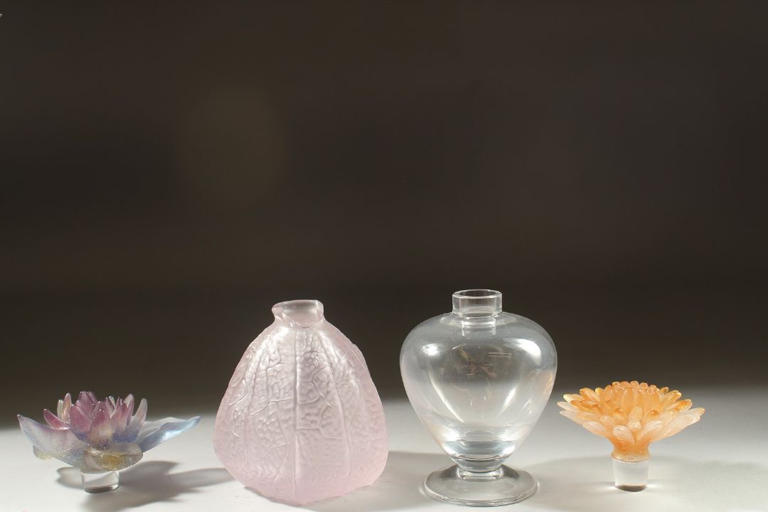 TWO DAUM GLASS SCENT BOTTLES with coloured flower stopper, (one a/f). - Image 5 of 5