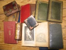 MINIATURE & SMALL FORMAT, some a/f (Q).