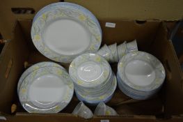 Quantity of Royal Worcester Summerfield dinnerware.
