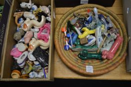 Miscellaneous collectables.