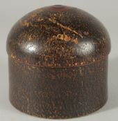 A TUNISIAN WOODEN CIRCULAR LIDDED BOX, 13cm high.