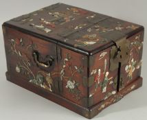 A FINE 19TH CENTURY CHINESE INLAID HARDWOOD TRAVELLING VANITY BOX, inlaid with mother of pearl,